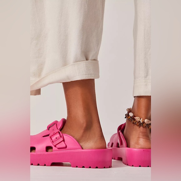 NEW Free People Karlie Buckle Clog - Picture 10 of 10